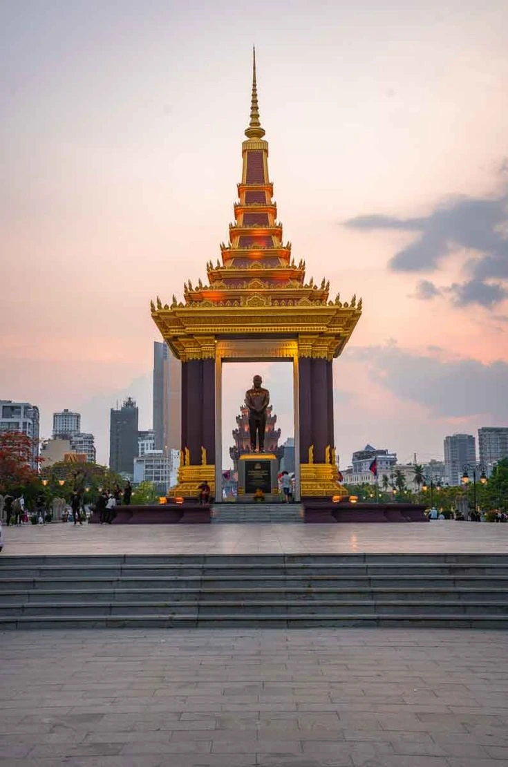 Battambang to Phnom Penh taxi vehicle fleet